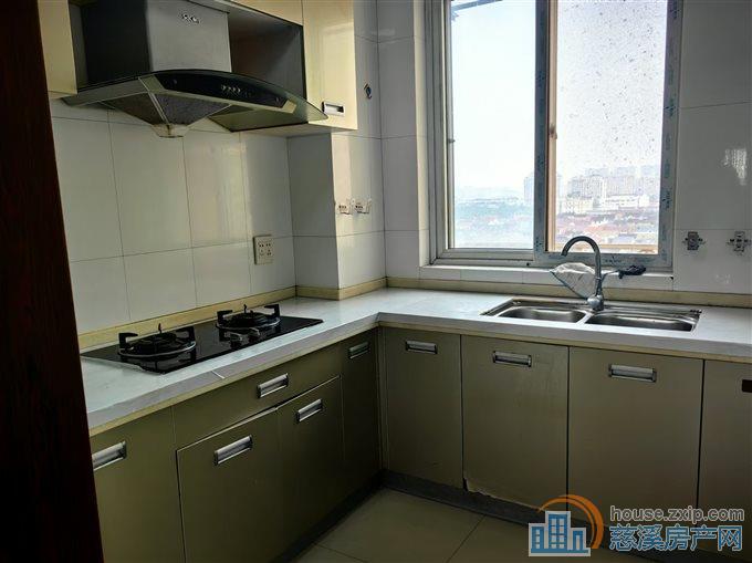 锦绣花园68平及84平精装96.5万等直