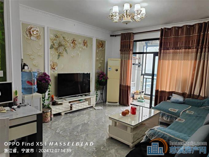 梅林苑 精装 84平方93万 低总价