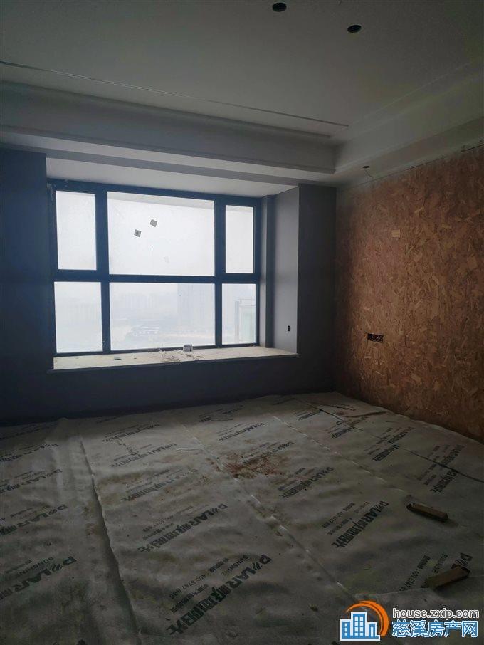 碧桂园云顶高品质区228平680万带车位