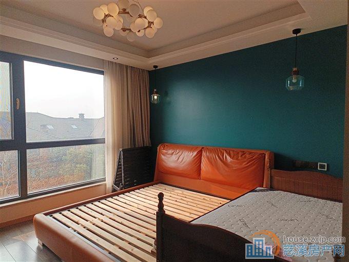 梵石花园洋房 144平 现代装修 有车位