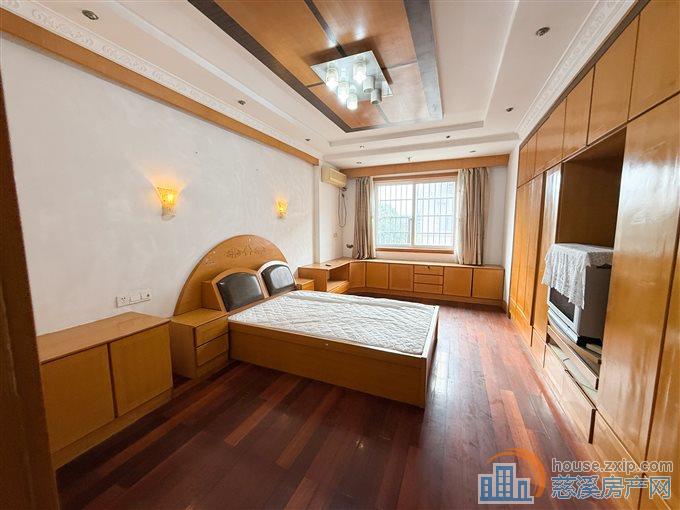 慈百苑153平126.8万带车库楼层好