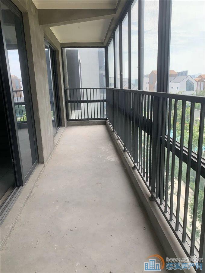 捡漏 碧桂园泊蔚里 四大间朝南 带车位