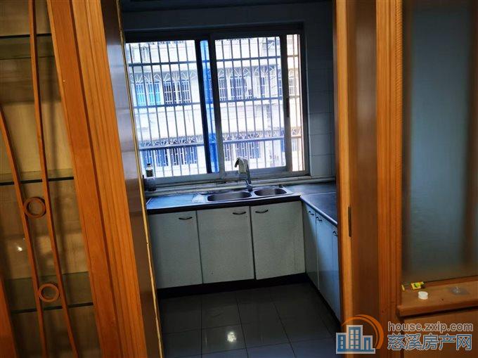 虞波北园2楼110平十车库东山墙98万