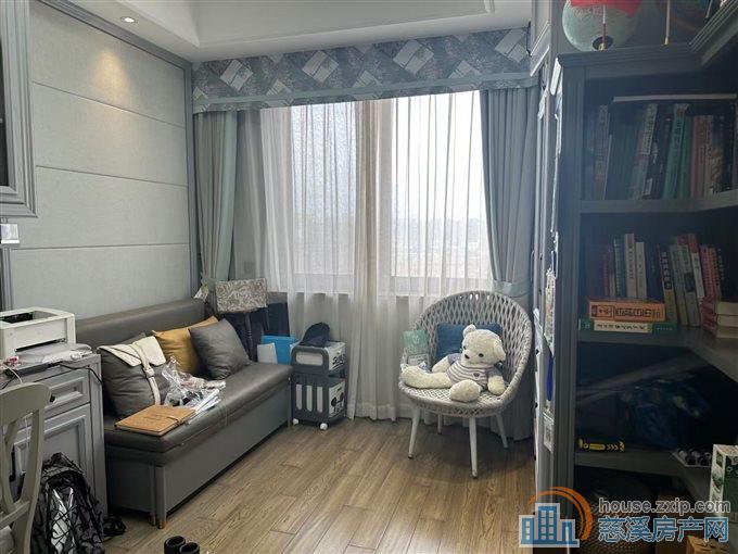 出售恒厚阳光城143平248万送车位