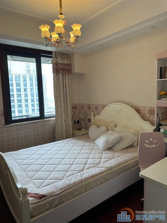 财富中心 豪装 172平方235万带车位