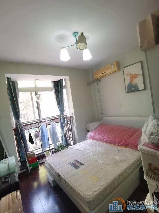 景和家园1楼66平+储藏间精装80万