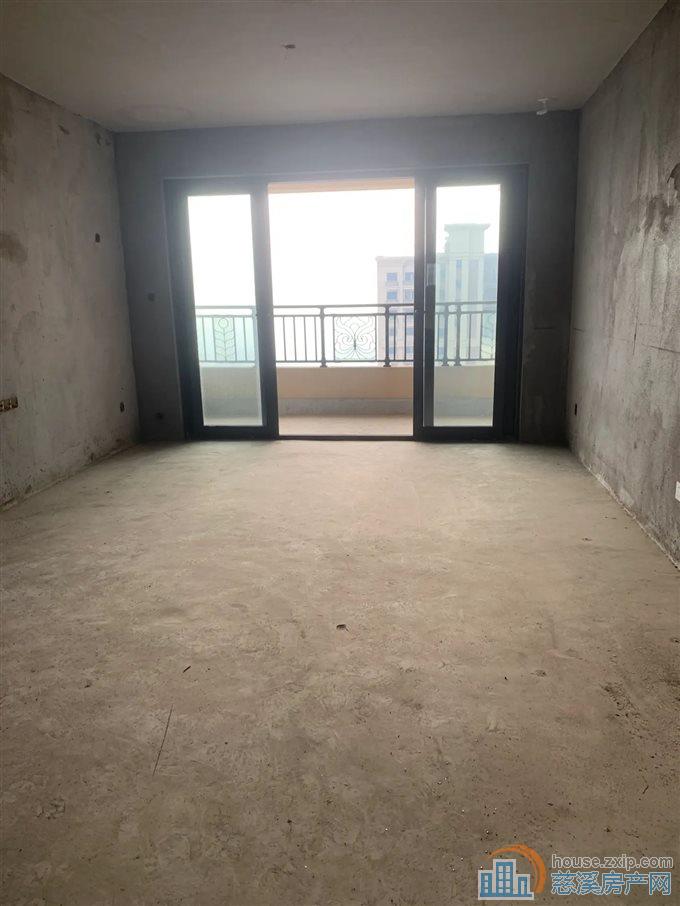 急售余姚恒大河悦府135平85万东边套