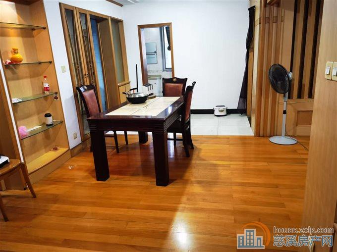 虞波北园2楼110平十车库东山墙98万