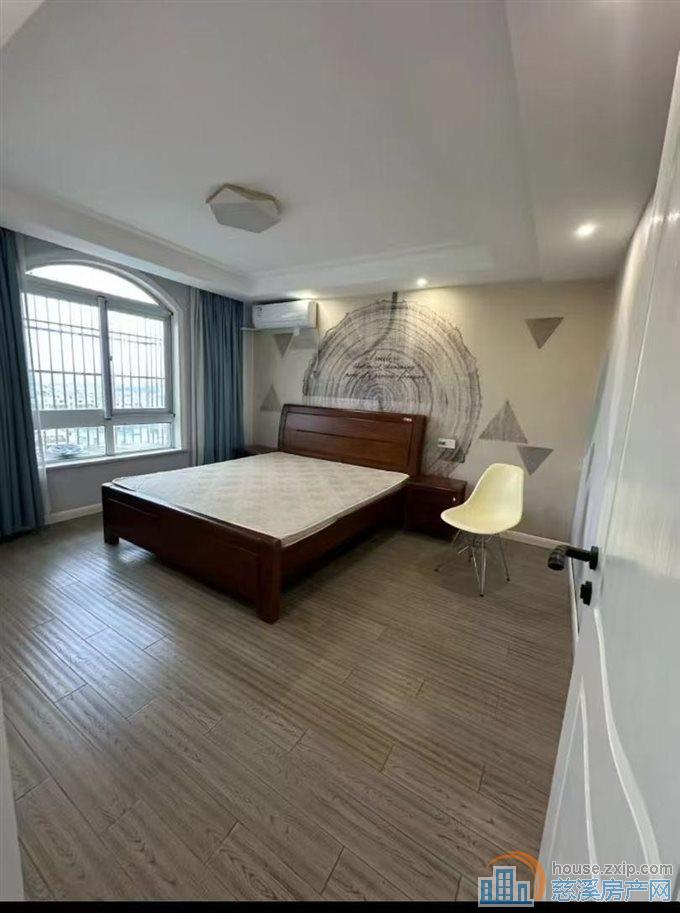 星光家园二期85平电梯精装带车位满2