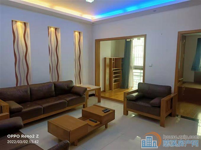 嘉和名苑113平精装二室送车位115万