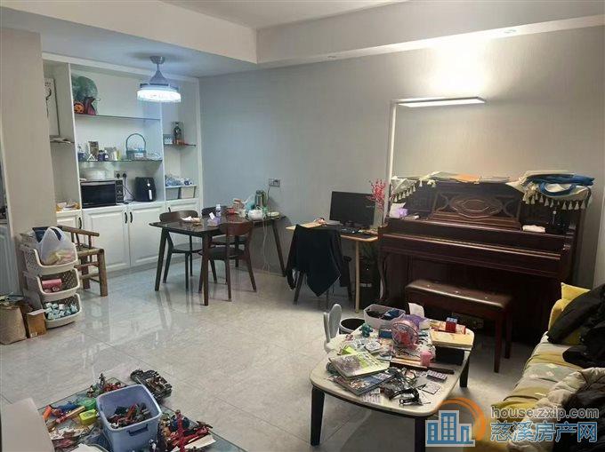 新潮塘南苑90平带车位储藏室精装新