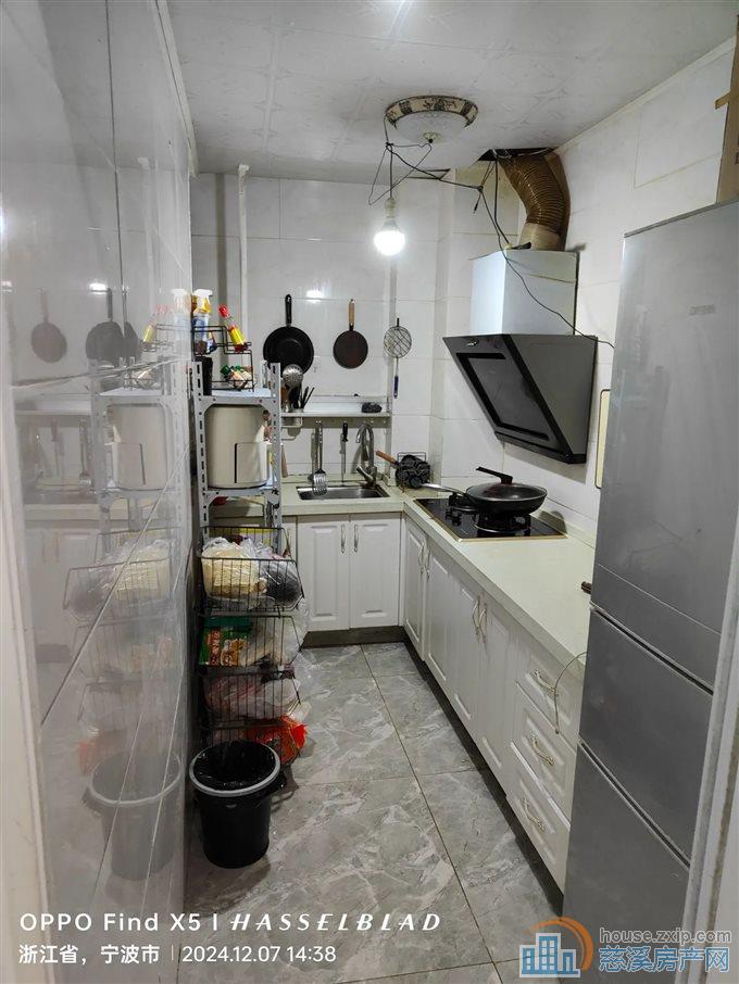 梅林苑 精装 84平方93万 低总价