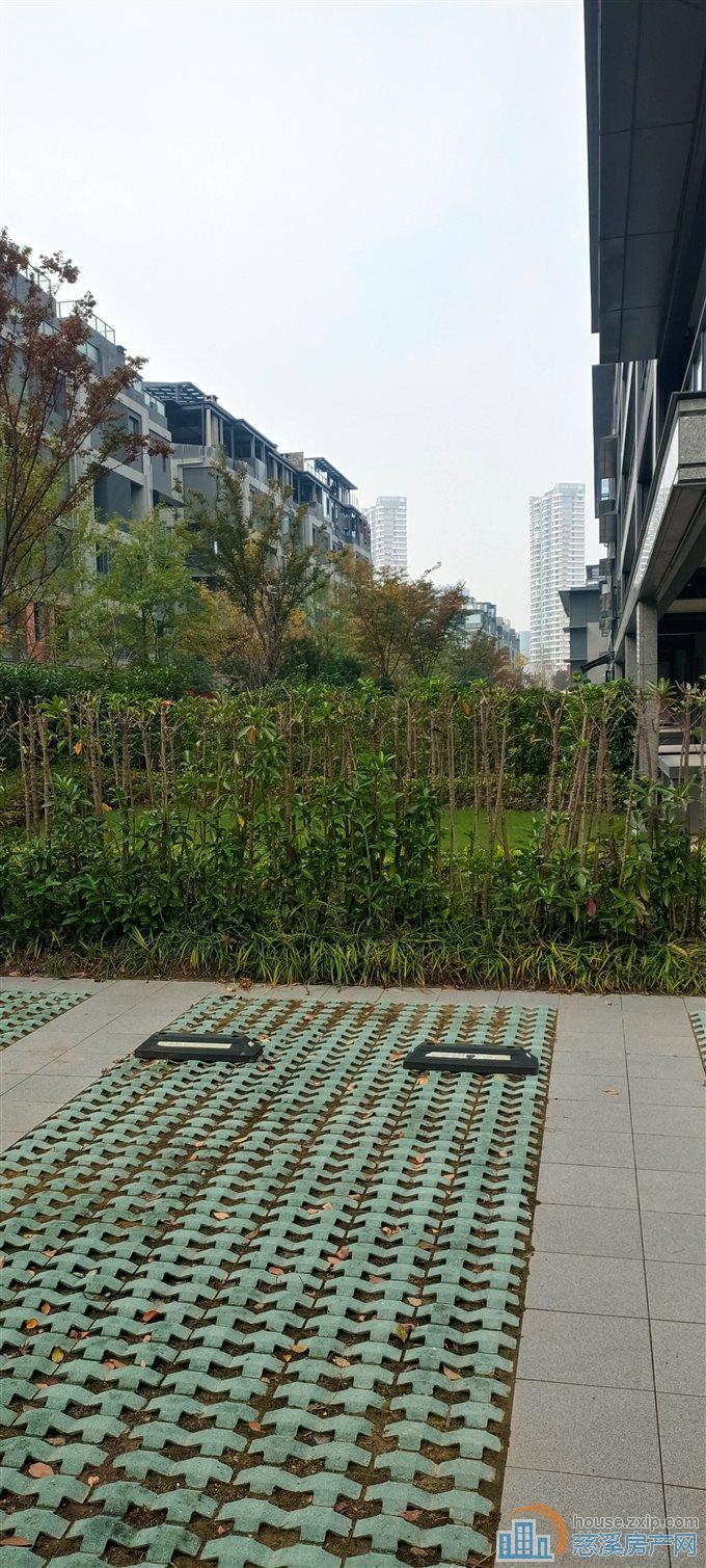 越湖云著下叠