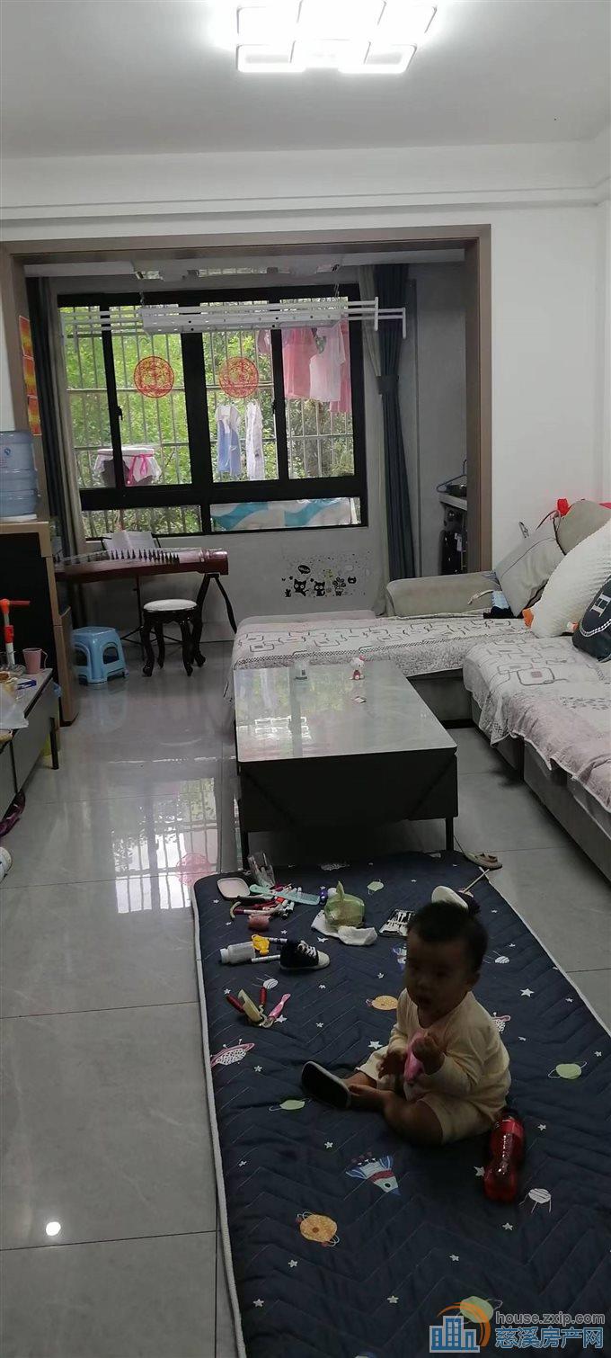 星光家园多层2楼90平三室精装125万