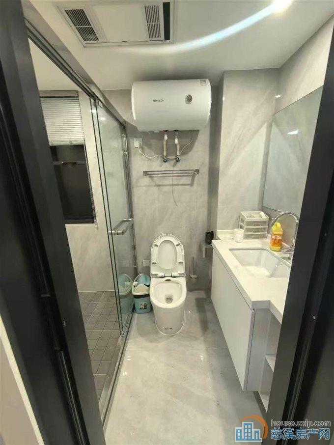 复地二期，位置佳，全天采光 朝南三间