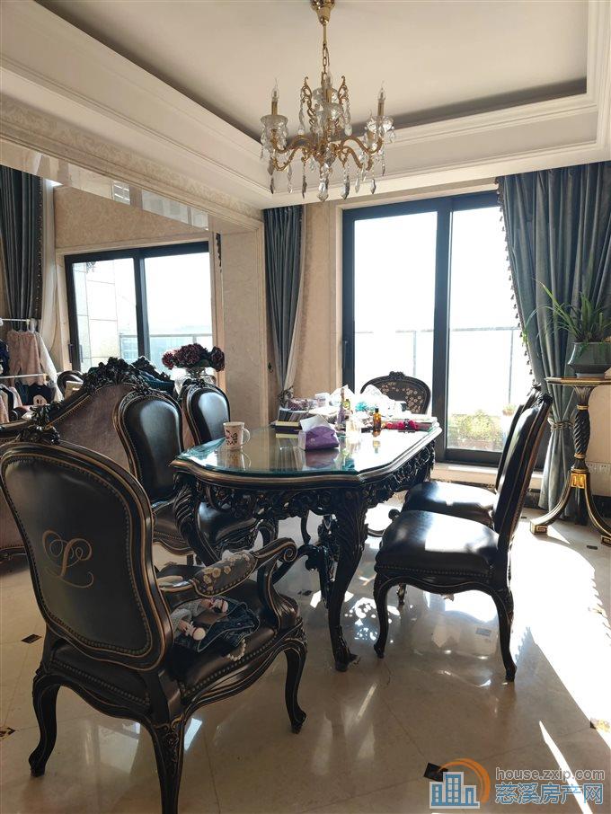 绿城慈园 精装自住顶复 送双车位 杂物间