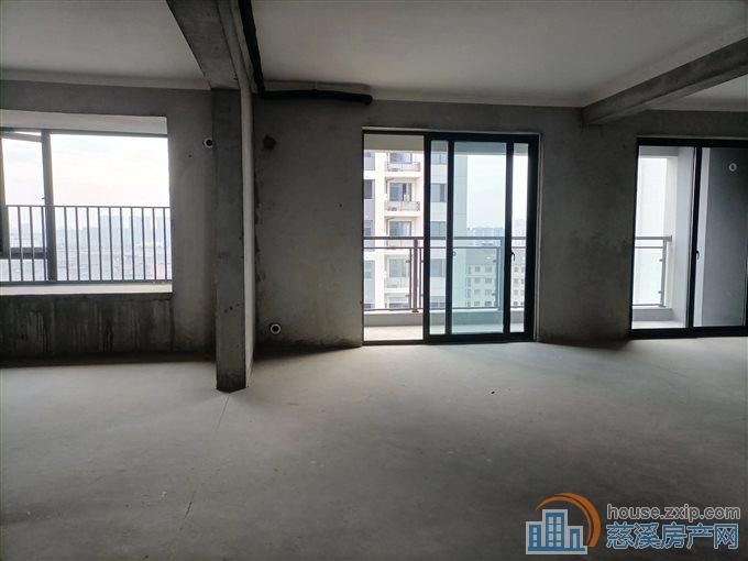  悦翠云庭小区 119.73平150万