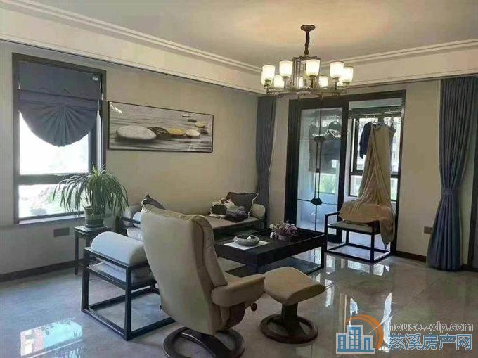 双喜花园.紫园 东边套194车位262万