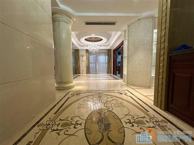 绿城玫瑰园保姆单独电梯275平方550万