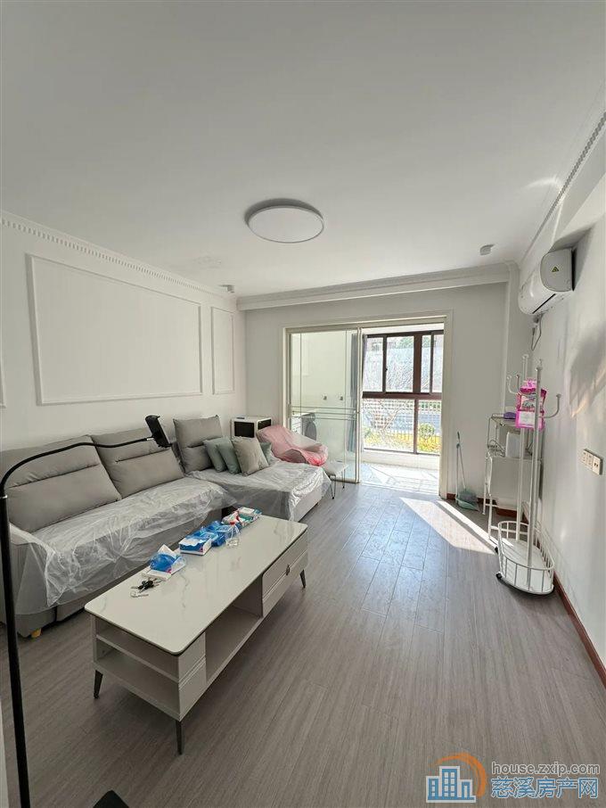 上笆里花苑73平91.8万送车位