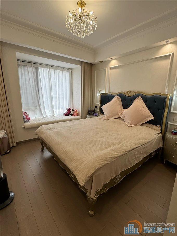 蔚蓝云图 精装修95平洋房 带车位