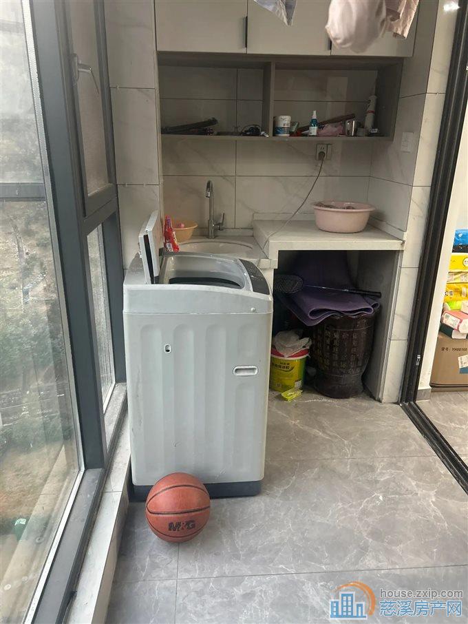 保利银杏小镇88平119万阳光书包