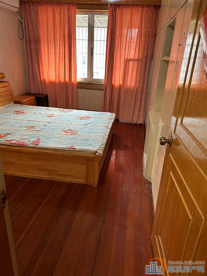 金南小区2楼74平老装修83万直接