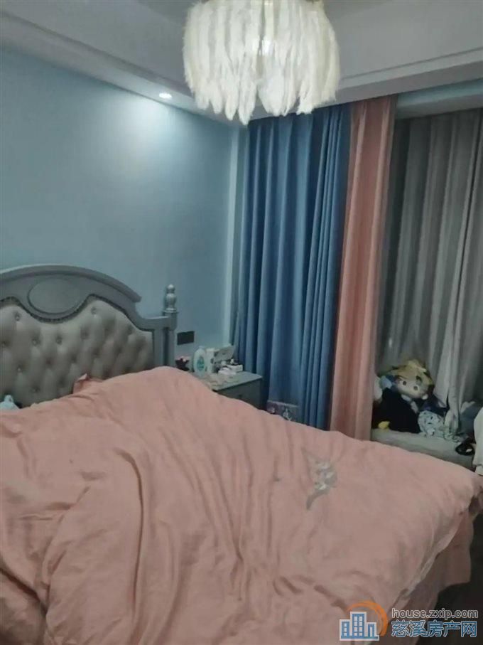 双桥苑  精装三室 满两年