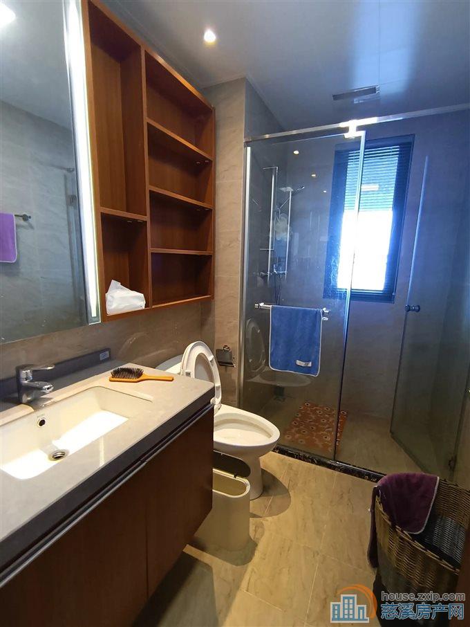 恒大河悦府 精装121平方82万低总价