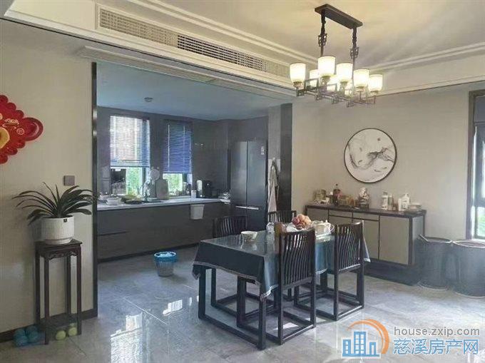 双喜花园.紫园194平车位+精装265万