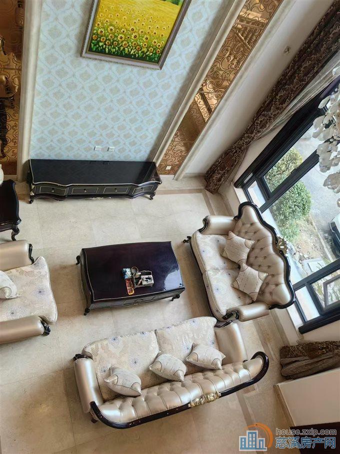 杭州湾合生国际城一期300平二间三楼豪装