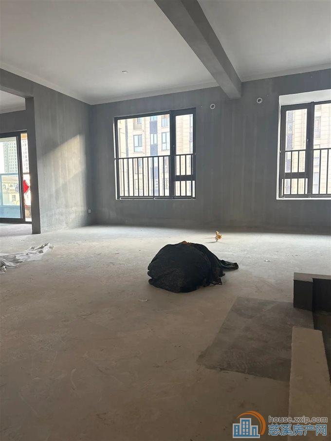 悦华府稀缺洋房161平285万带车位