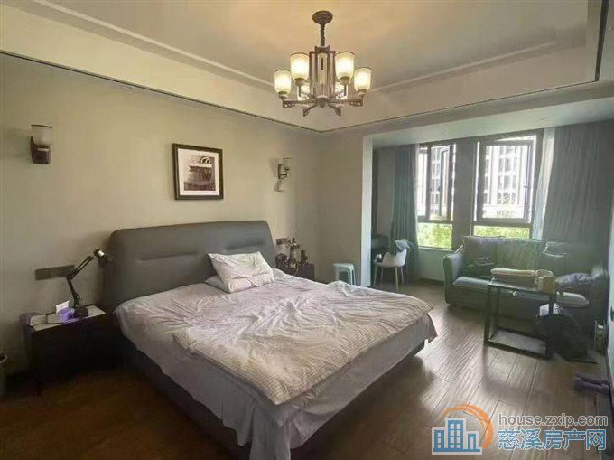 双喜花园.紫园194平车位+精装265万