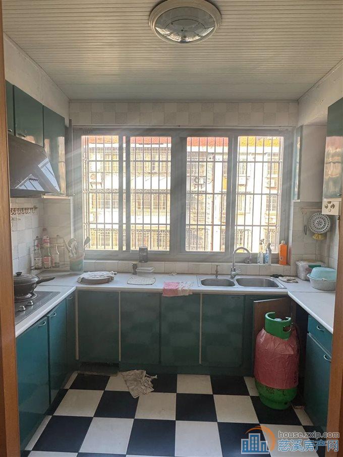 孙塘新村152平138万带车库实验书包