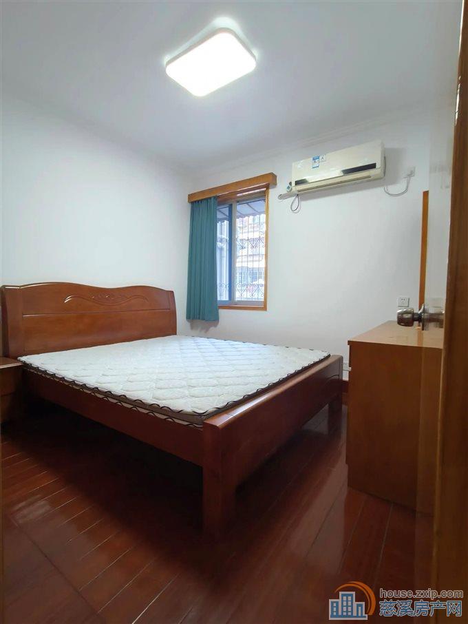 名仕园  中等装修 黄金楼层 阳光无在读