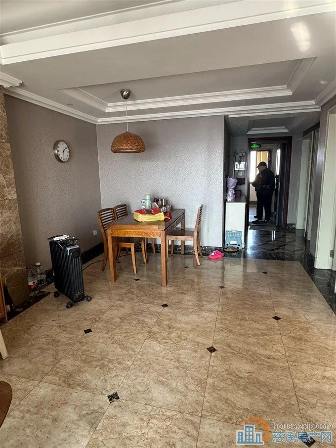 提香公寓 统一豪装 带车位