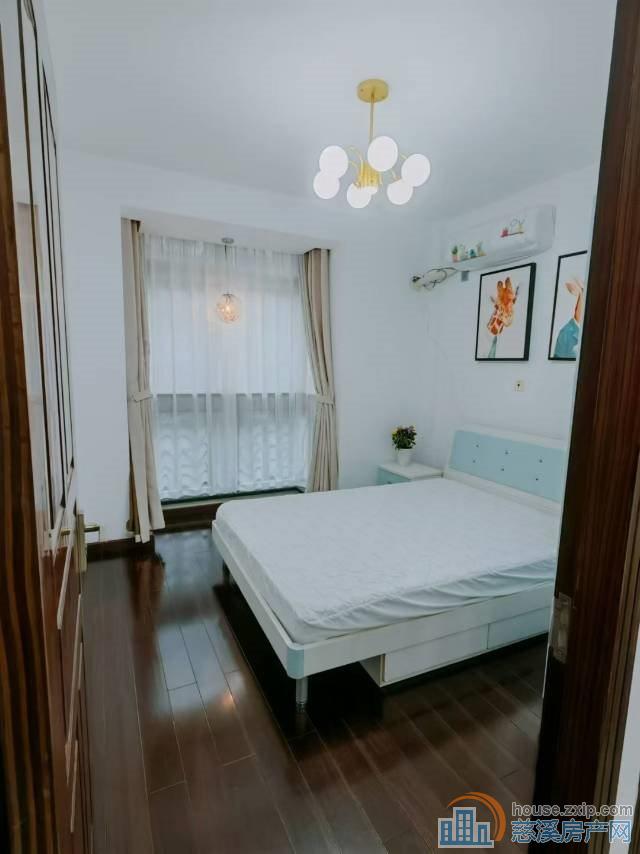 景和家园西区 1楼66平杂物间72.8万