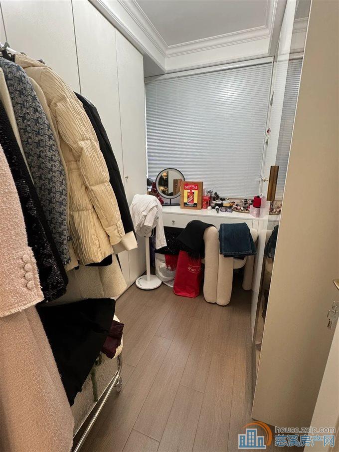 蔚蓝云图花苑精装洋房 送车位