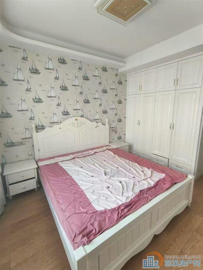 梅林苑150平洋房中间楼层自住精装修