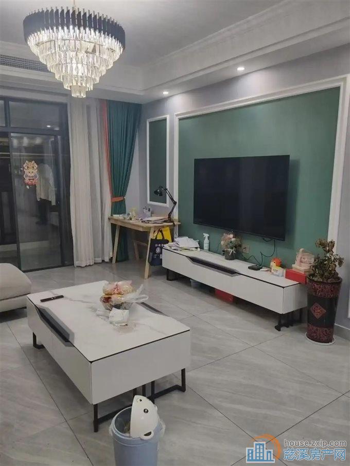 双桥苑  精装三室 满两年