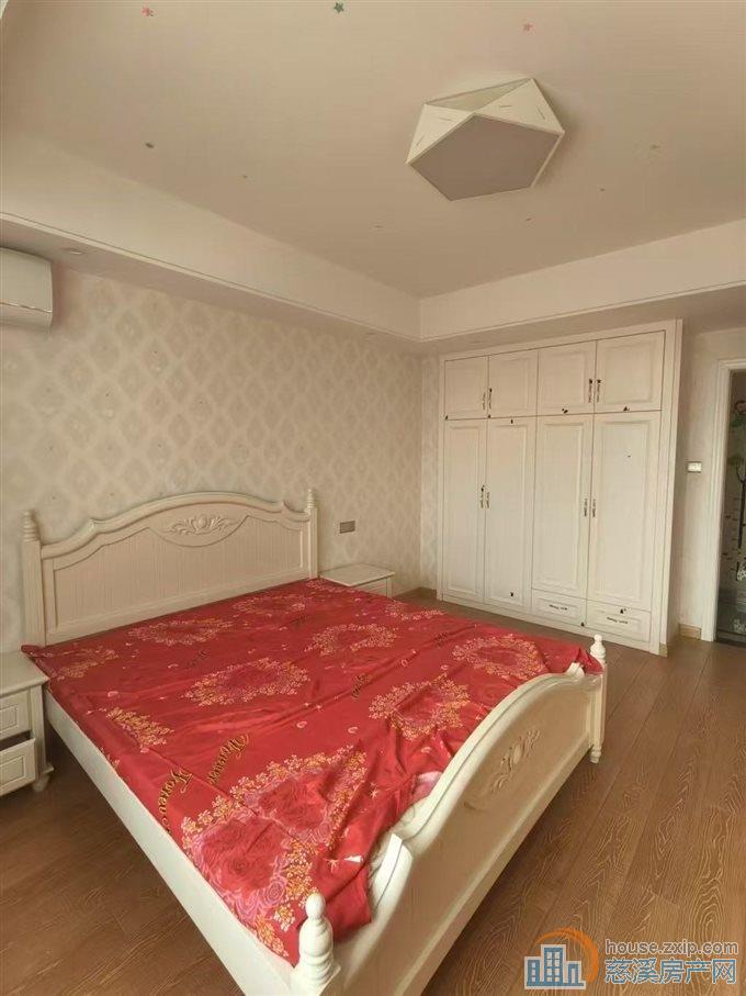 梅林苑150平洋房中间楼层自住精装修