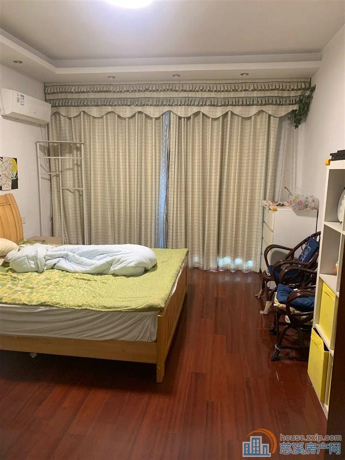 金旦花园  精装修 带车库 实验无在读