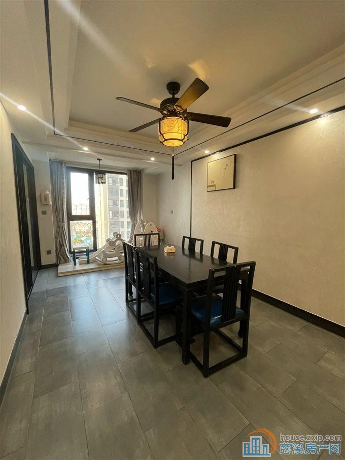 复地御溪雅苑二期141平175万带车位