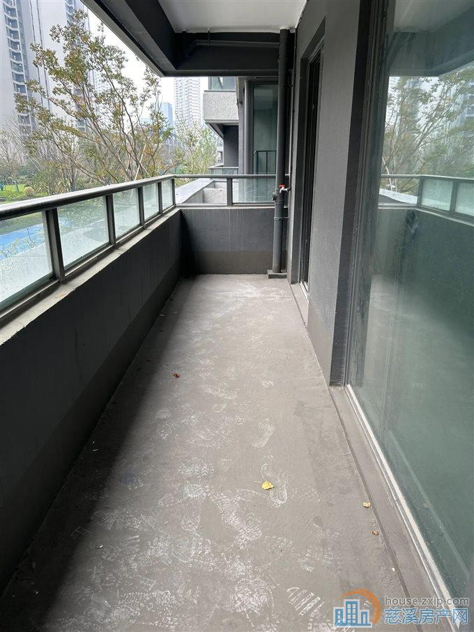 捡漏 湖樾云著 ，超大楼间距稀缺小户型