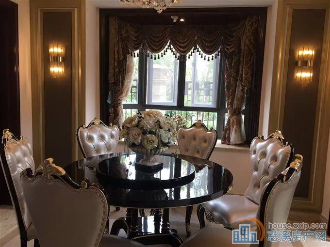 杭州湾合生国际城一期300平二间三楼豪装