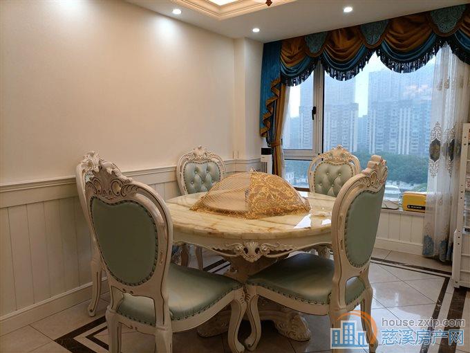 金仕华庭精装修196平拎包入住