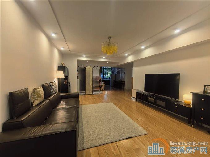 天和家园119平精装修带车位