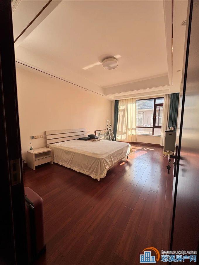 星光家园 二通三 新装140多万拎包入住