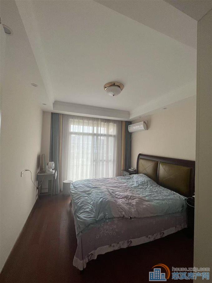 特价急售鸣北小区自住豪华装修带车位储储物