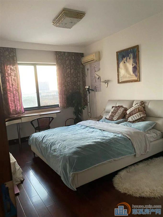 胜地名苑149平118万洋房精装修